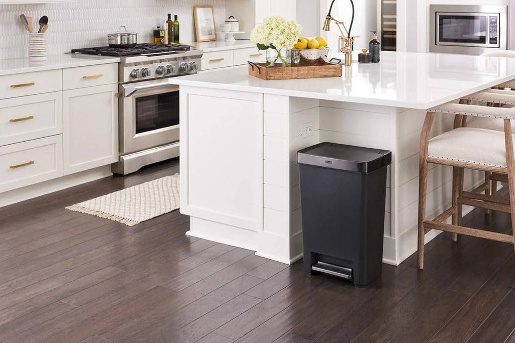 Rubbermaid Premier Series III Step-On 13 Gallon Trash Can for Home and Kitchen